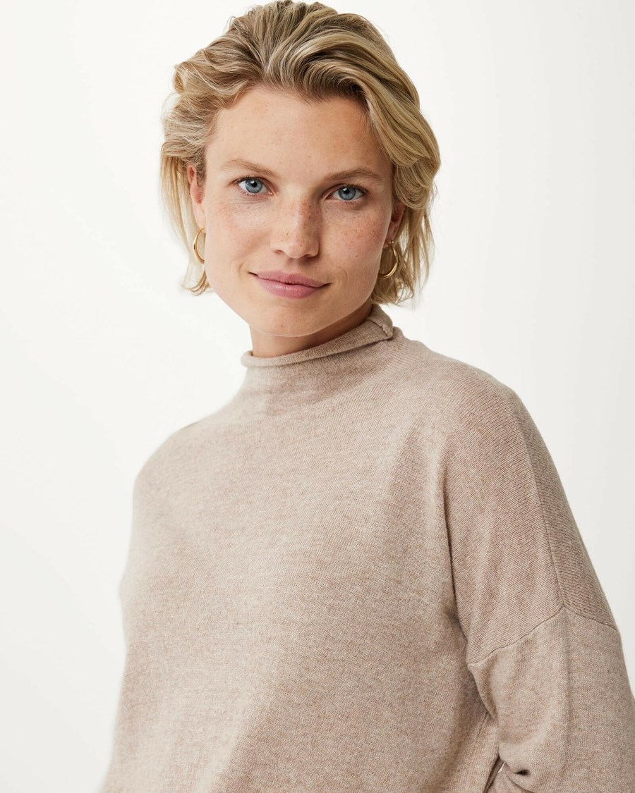 Mexx Turtle neck knitted pullover Beige Beżowe | VOWGC9342